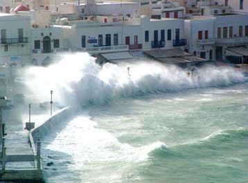 Έλεγχος για φοροδιαφυγή στα εστιατόρια και κλαμπ της Μυκόνου