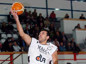 Ποινή 12 αγωνιστικών στον Πασχάλη από την ΕΟΚ