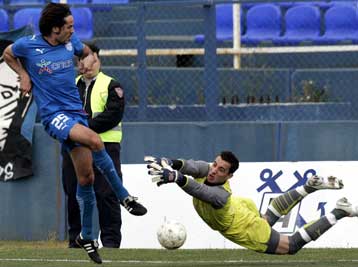 Ο Αγροτικός απέδρασε από το Ελληνικό, ισοφαρίζοντας στο φινάλε τον Εθνικό