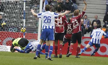 Γκολ από Γκέκα και Χαριστέα, με νικητή τον δεύτερο