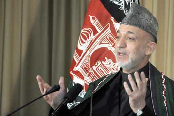 Θα επιτραπούν τελικά οι ξένοι παρατηρητές στις αφγανικές εκλογές