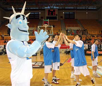 Με τη συνδρομή του Bif Sofo οι U-20 νίκησαν τους U-22