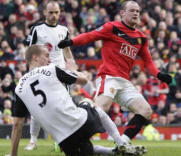 Εύκολα η Γιουνάιτεντ 3-0 τη Φούλαμ, επέστρεψε στην κορυφή