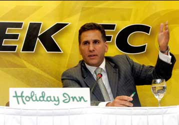 Επέστρεψε ο Νοτιάς για την κρίσιμη Γ.Σ. της ΠΑΕ ΑΕΚ