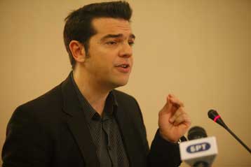 Επίθεση Τσίπρα στην κυβέρνηση για τον τρόπο αντιμετώπισης της κρίσης