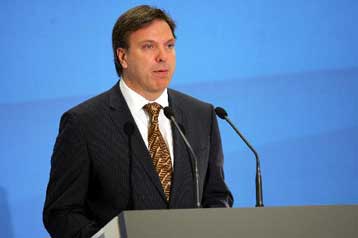 Δεν υπάρχει θέμα ανασχηματισμού, ξεκαθαρίζει ο Γ.Πεταλωτής