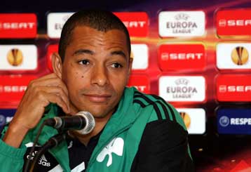 Πιστεύει στην ανατροπή ο Ζιλμπέρτο Σίλβα, ένα μήνα εκτός ο Σπύρόπουλος