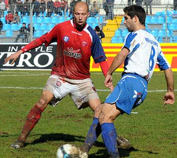 Κάκωση στον ώμο ο Τσότσαλιτς, καλύτερα ο Γιόνσον