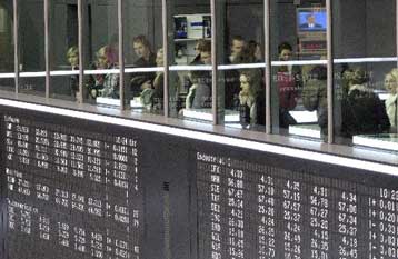 Κάτω από τις 2.100 μονάδες υποχωρεί το Χρηματιστήριο την Τρίτη