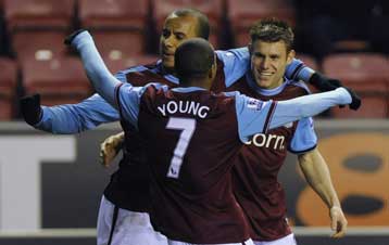 Ο Μίλνερ έδωσε στην Αστον Βίλα τη νίκη επί της Γουίγκαν