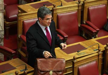 Δώδεκα παρεμβάσεις για το ασφαλιστικό στο πόρισμα της επιτροπής των σοφών