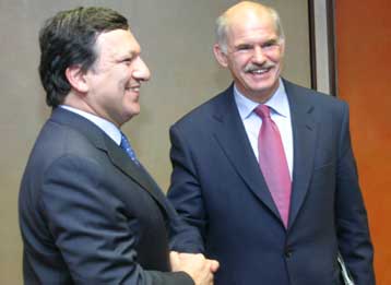 Κρίσιμη συνάντηση Παπανδρέου-Μπαρόζο στην έδρα της Κομισιόν