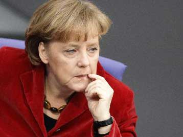 Αποβολή από την ευρωζώνη ζητεί η Μέρκελ για τις χώρες με υψηλά ελλείμματα