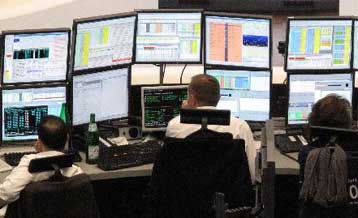 Σταθερό, κοντά στις 300 μονάδες, παραμένει το spread στα ομόλογα