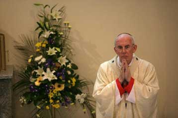 «Συγγνώμη» του επικεφαλής της ιρλανδικής Καθολικής Εκκλησίας για την κακοποίηση παιδιών