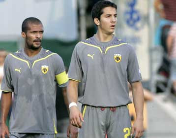 Χωρίς τον Ζεράλντο Αλβες πάει στην Τούμπα η ΑΕΚ