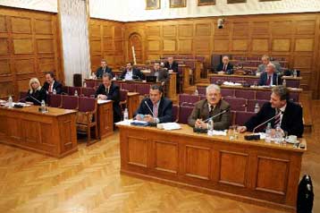 Συνδρομή της Δίωξης Οικονομικού Εγκλήματος ζητά η Εξεταστική για τη Siemens