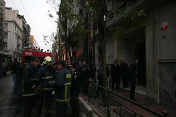 Εμπρηστικές επιθέσεις σε Εξάρχεια, Μελίσσια και Βριλήσσια