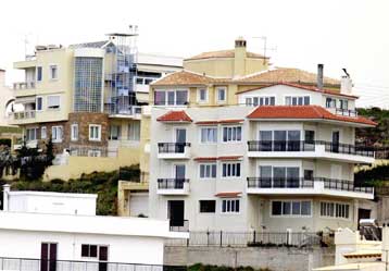 Φόρο και στην πρώτη κατοικία φέρνει το νέο φορολογικό νομοσχέδιο