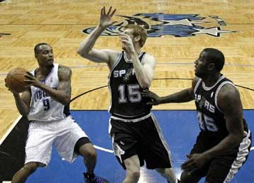 Ασταμάτητοι οι Καβαλίερς, οδεύουν για τον τίτλο