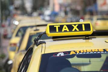 Στο πλευρό των οδηγών ταξί τάσσεται η Νέα Δημοκρατία
