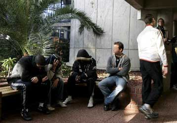 Ανενεργό το πρόγραμμα εθελοντικού επαναπατρισμού μεταναστών ελλείψει χρημάτων