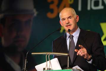 Δίνουμε μάχη με τα συμφέροντα εντός και εκτός Ελλάδας, τόνισε ο Γ.Παπανδρέου