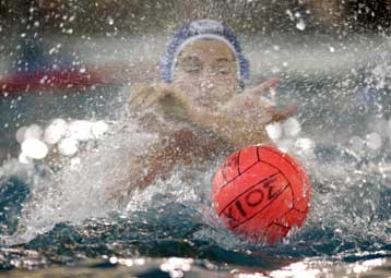 Δράση στην Α1 ανδρών του πόλο και το ενδιαφέρον στα πλέι οφ