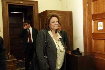 Βαρύ το κλίμα στην κυβέρνηση για τη Λούκα Κατσέλη