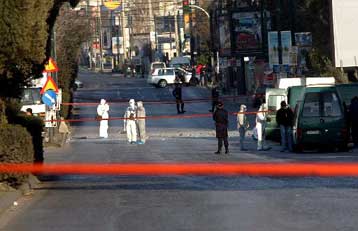 Έκρηξη βόμβας έξω από τη Διεύθυνση Αλλοδαπών της ΕΛ.ΑΣ.