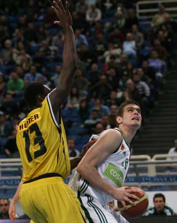 Ο Παναθηναϊκός έτρεχε με… 110 για την πρώτη θέση απέναντι στον Ηλυσιακό