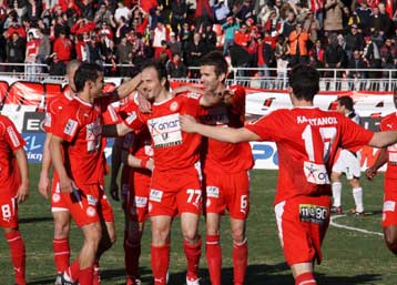 «Εξάσφαιρος» ο Ολυμπιακός Βόλου, γκέλες για την Κέρκυρα και τον ΟΦΗ