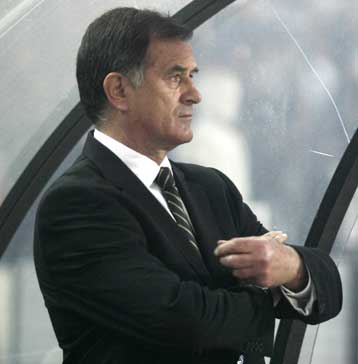 «Δίκαιη νίκη» για Μπάγεβιτς, «πλασματικό» το σκορ για Σάντος