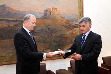 Ύφεση της οικονομίας 2% προβλέπει η Τράπεζα της Ελλάδος