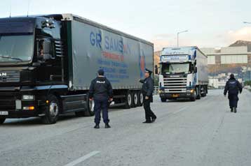 Απαγόρευση κυκλοφορίας φορτηγών το διήμερο της 25ης Μαρτίου