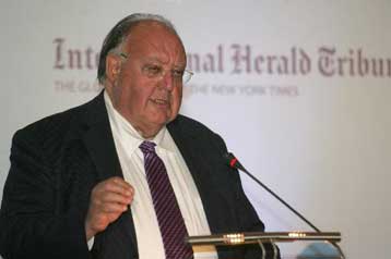 Πυρά Πάγκαλου κατά Γερμανίας για τη στάση της απέναντι στους κερδοσκόπους