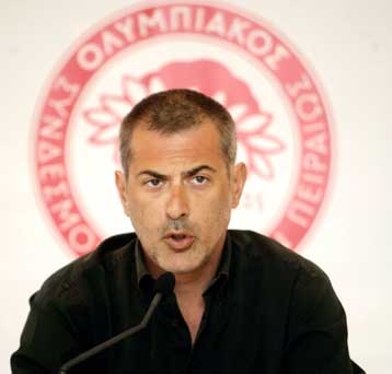 «Στα ματς που μετράει η φανέλα, ο Ολυμπιακός κερδίζει» τόνισε ο Μώραλης