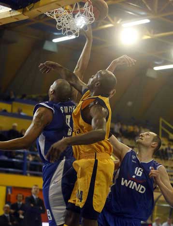 Αρης και Πανελλήνιος ρίχνονται την Τετάρτη στη μάχη για το Final 4 του EuroCup