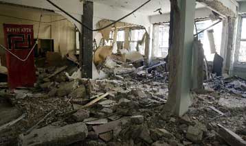 Τριπλή ανάληψη ευθύνης από τη «Συνωμοσία Πυρήνων της Φωτιάς» για βομβιστικές επιθέσεις