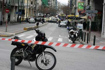 Έκρηξη σε καντίνα με μικρές ζημιές έξω από το Στρατολογικό στο Ρουφ