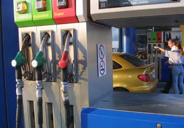 Επιβολή πλαφόν στις τιμές των καυσίμων εισηγείται η Ρυθμιστική Αρχή Ενέργειας