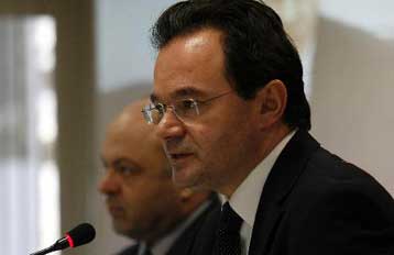 Η Ελλάδα θέλει μία «ευρωπαϊκή λύση» για τον δανεισμό της, λέει ο Γ.Παπακωνσταντίνου