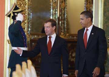 Στην Πράγα θα υπογραφεί η νέα συνθήκη START μεταξύ ΗΠΑ-Ρωσίας