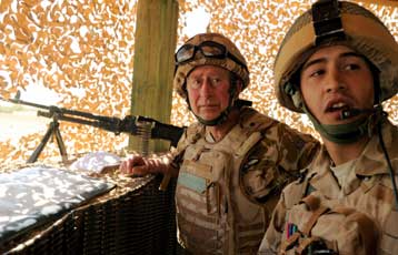 Αιφνιδιαστική επίσκεψη πραγματοποίησε ο πρίγκιπας Κάρολος στο Αφγανιστάν