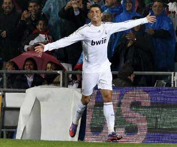 Επέστρεψε στην κορυφή με… τεσσάρα η Ρεάλ Μαδρίτης