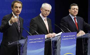 Μία νέα στρατηγική με στενό συντονισμό των οικονομικών πολιτικών επιδιώκει η ΕΕ