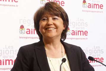 Νικήτρια η Μαρτίν Ομπρί εάν στήνονταν σήμερα προεδρικές κάλπες στη Γαλλία