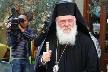 «Παραμύθι» η αμύθητη περιουσία της Εκκλησίας, δηλώσει ο αρχιεπίσκοπος Ιερώνυμος