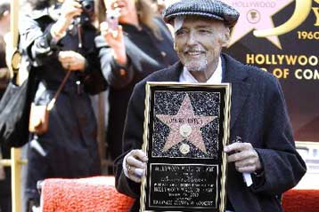 Αστέρι στη Λεωφόρο της Δόξας για τον Ντένις Χόπερ