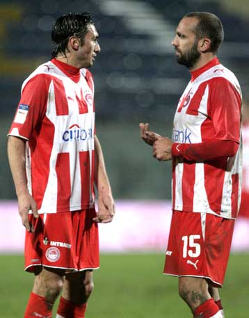 Ληστές με Καλάσνικοφ μπήκαν στο σπίτι του Ντάτολο